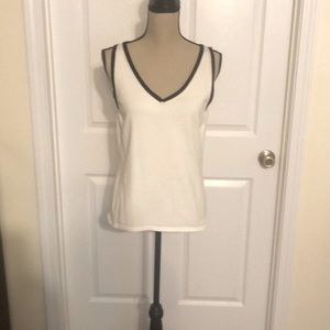 Ann Taylor Loft White and Black Sleeveless Blouse Size Large